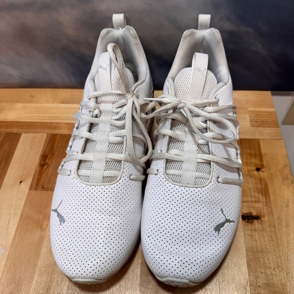 MENS PUMA SNEAKER SIZE 12 USED - Picture 1 of 6